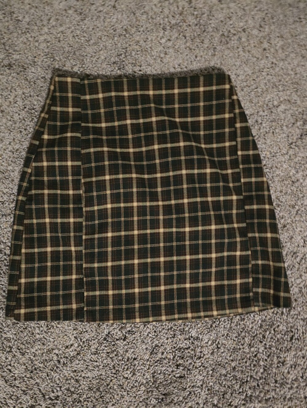 Brandy Melville Green and Tan Plaid Mini Skirt